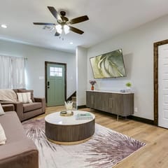 Modern Getaway/New/2 BR-2.5 BA