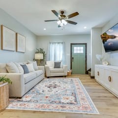 Nasworthy@Landmarks/2 BR&2.5 BA