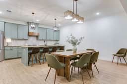 The Green Gem | Stylish 4BR Stay - Image 4