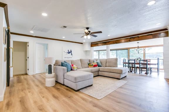 Lakeside Home w/Private Casita & Stunning Views - Image 1