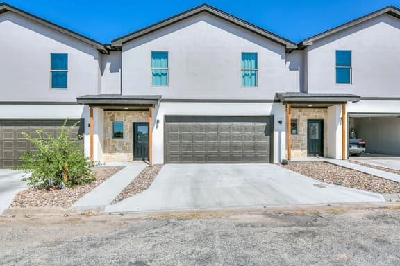 Holiday Hideaway Retreat 3BDRM/2BA - Image 1
